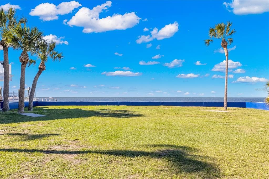 5839 BEVERLY DRIVE HUDSON, FL 34667