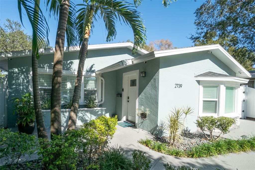 2739 26TH AVENUE N ST PETERSBURG, FL 33713