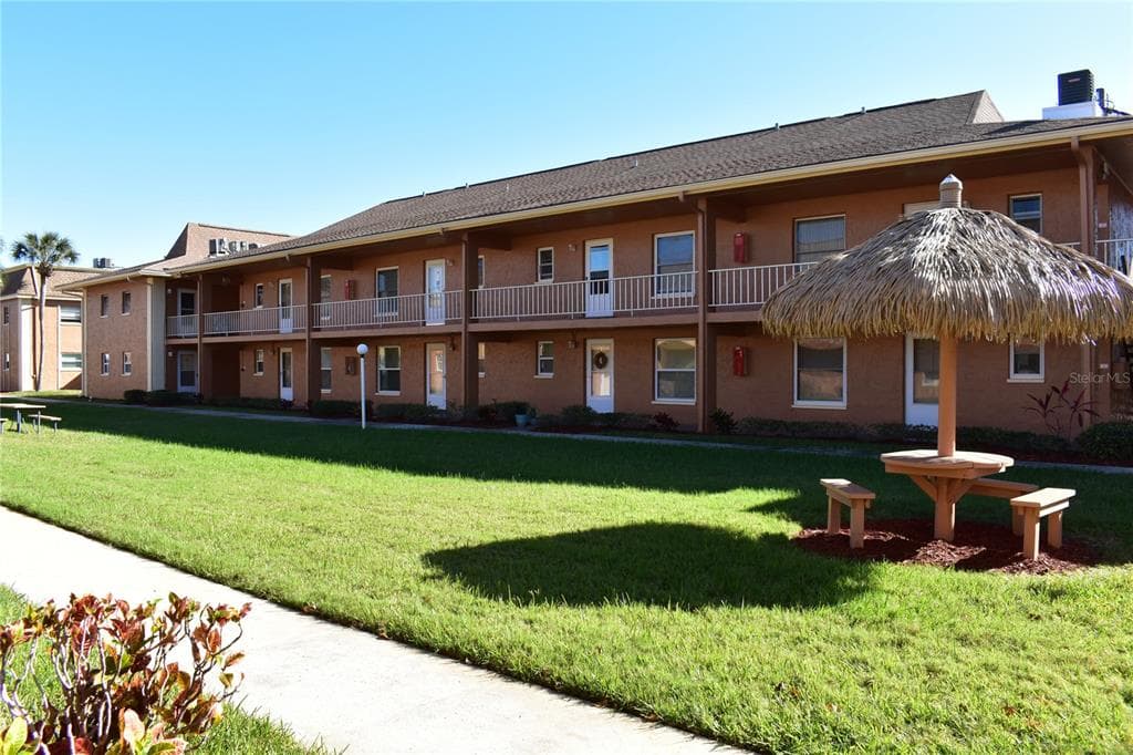 12760 INDIAN ROCKS ROAD UNIT 809