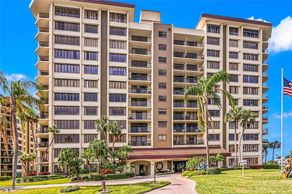 736 ISLAND WAY UNIT 601 CLEARWATER, FL 33767