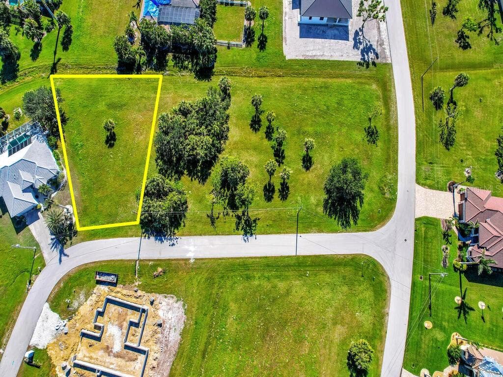 17190 SARONG LANE PUNTA GORDA, FL 33955