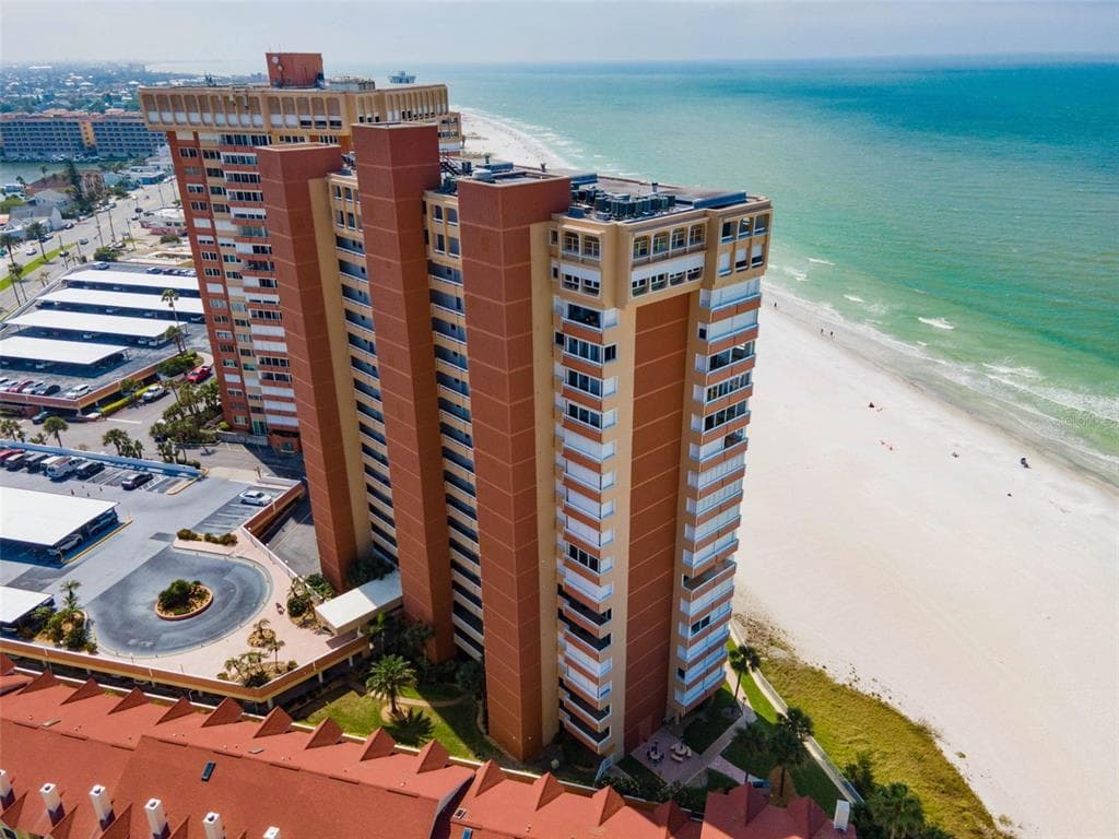 17900 GULF BOULEVARD UNIT 11F