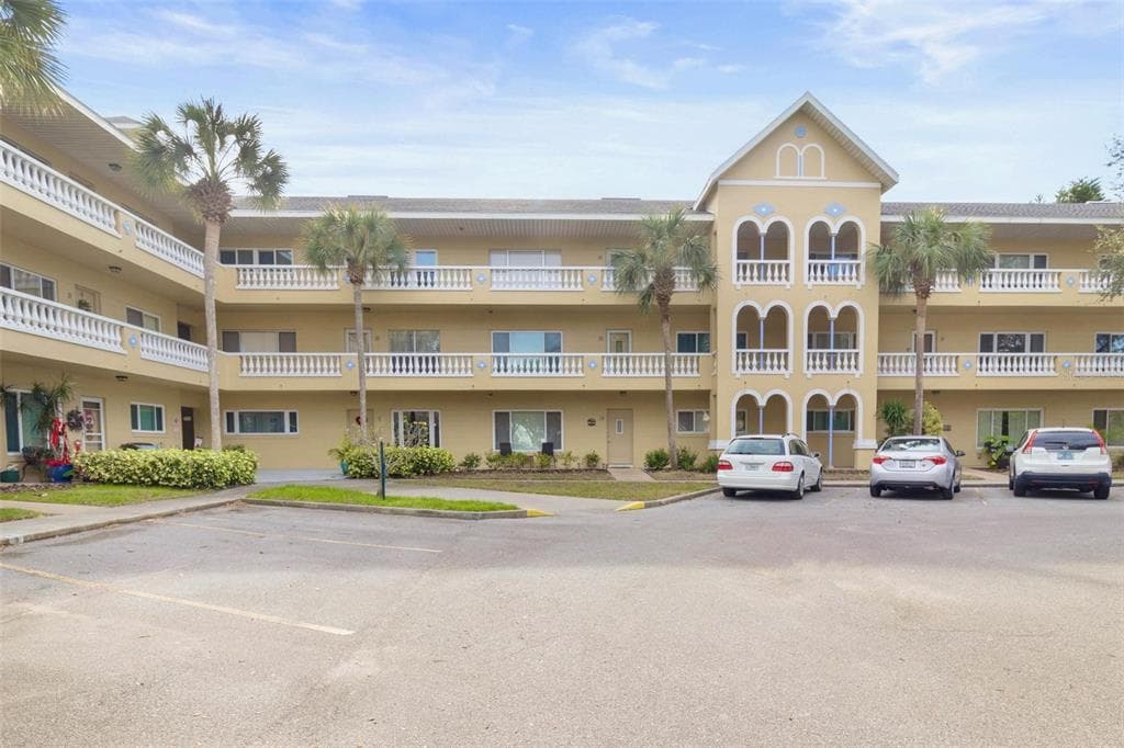 2221 NORWEGIAN DRIVE UNIT 35 CLEARWATER, FL 33763