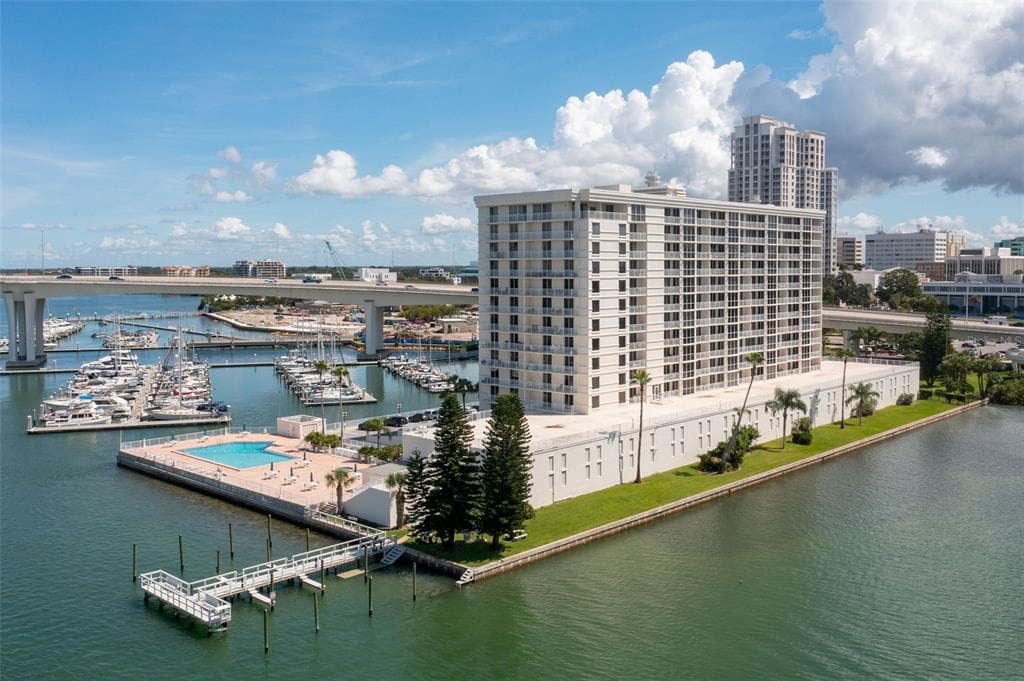 100 PIERCE STREET UNIT 801 CLEARWATER, FL 33756