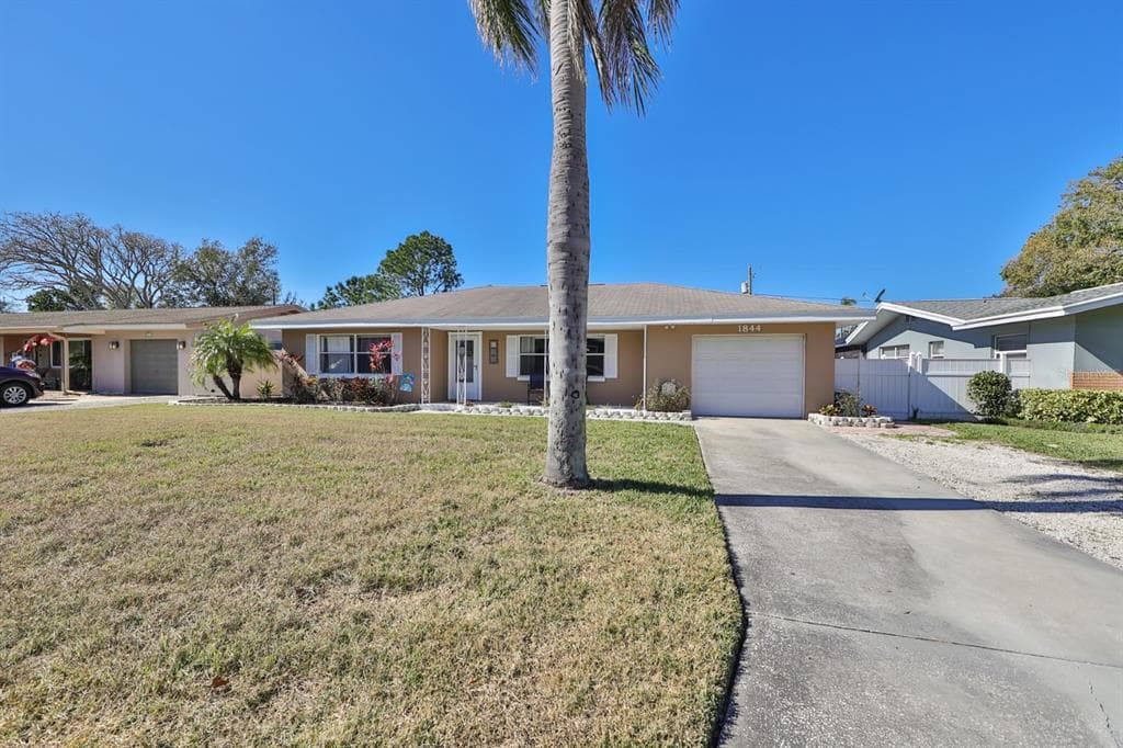 1844 LOMBARDY DRIVE CLEARWATER, FL 33755