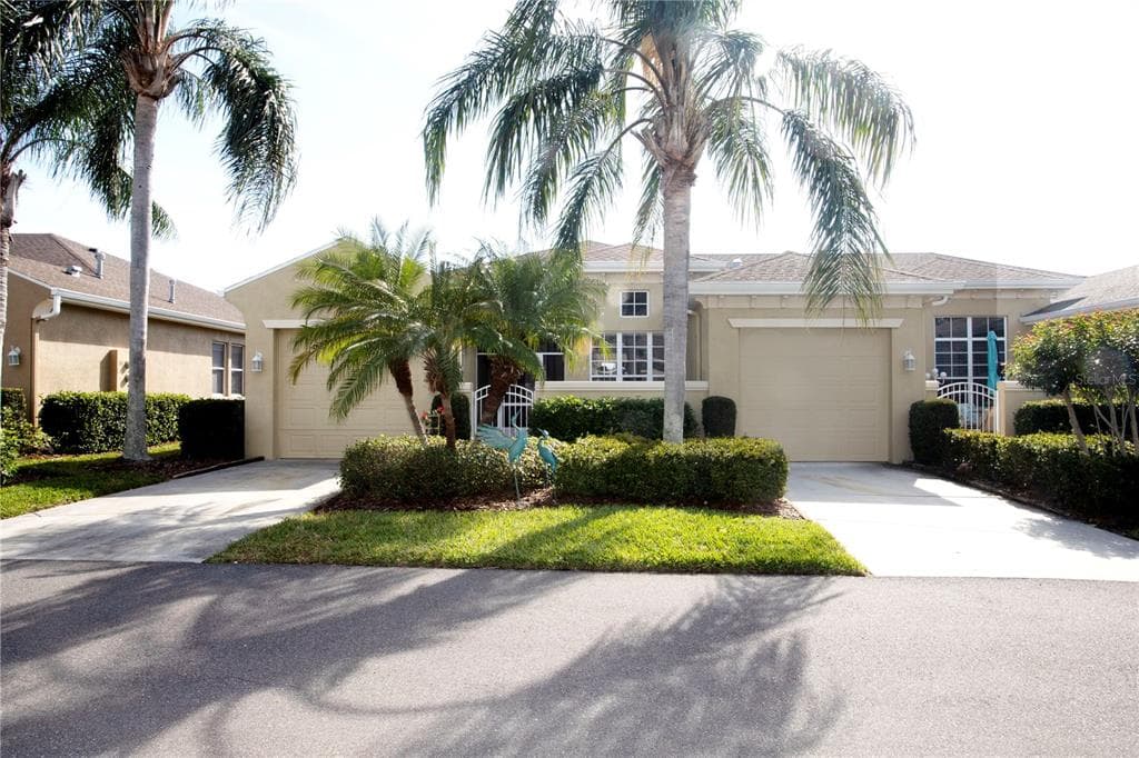 2284 SIFIELD GREENS WAY UNIT 0 SUN CITY CENTER, FL 33573