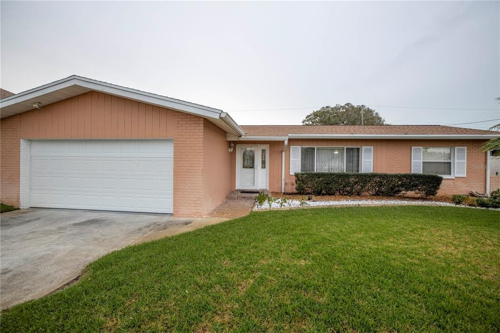13852 MEARES DRIVE