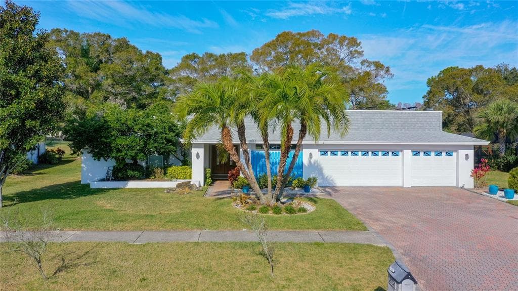 2756 LANDMARK DRIVE CLEARWATER, FL 33761
