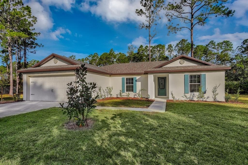 19 PEBBLE STONE LANE PALM COAST, FL 32164