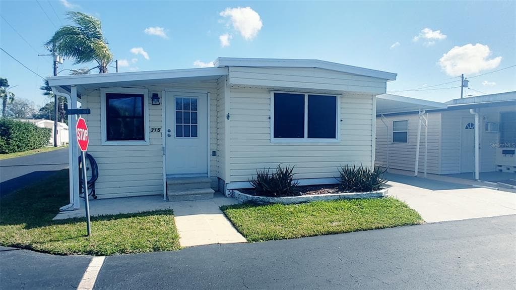 1600 N OLD COACHMAN ROAD UNIT 315 CLEARWATER, FL 33765