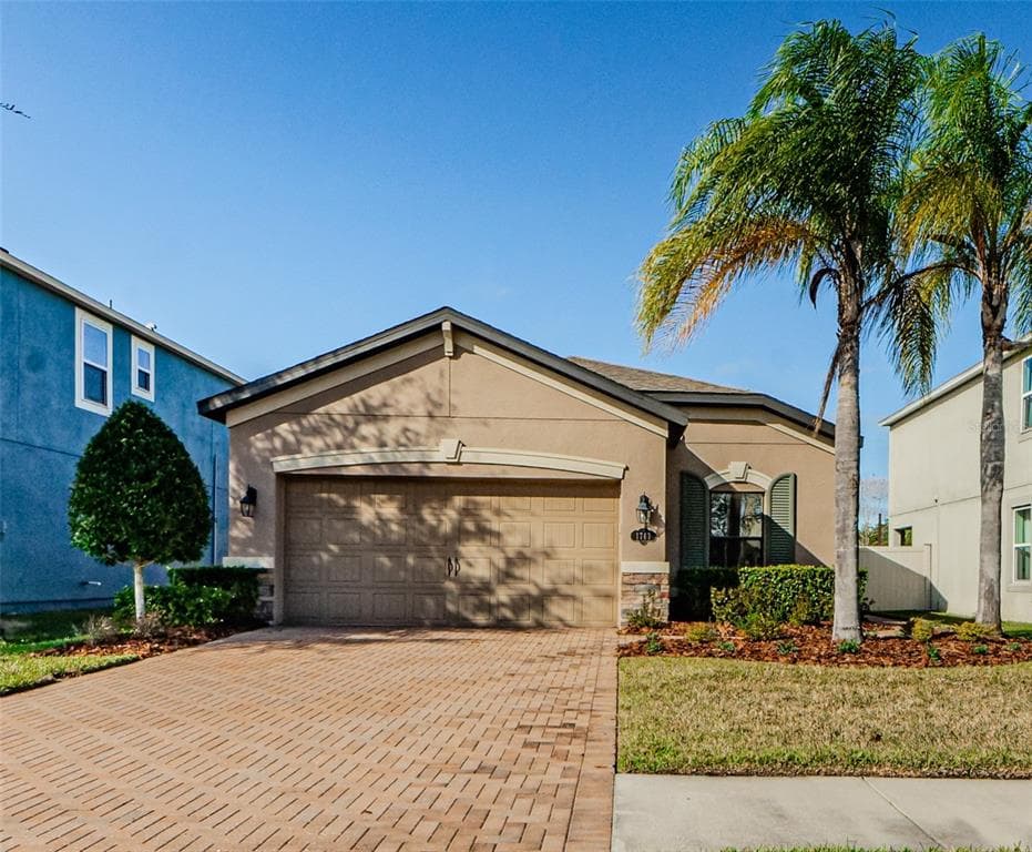 1747 OAK HAMMOCK COURT LUTZ, FL 33558