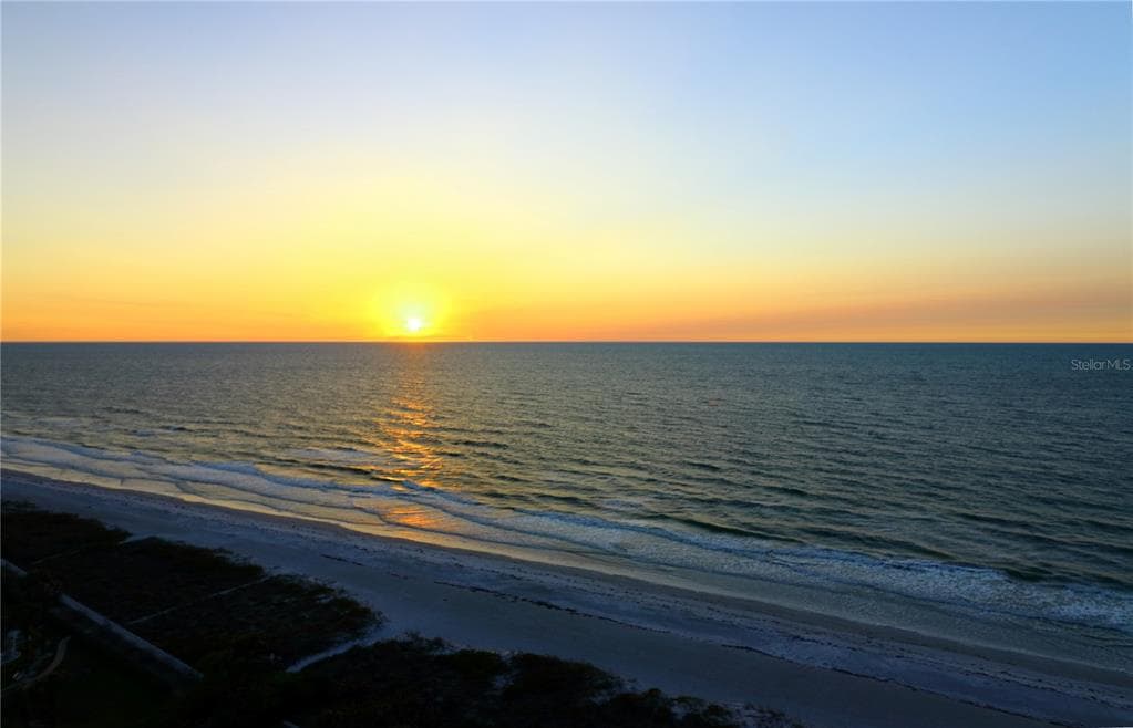 1560 GULF BOULEVARD UNIT 1105