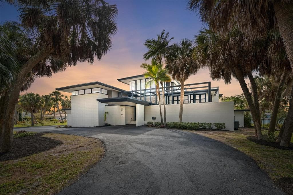 3910 BELLE VISTA DRIVE E