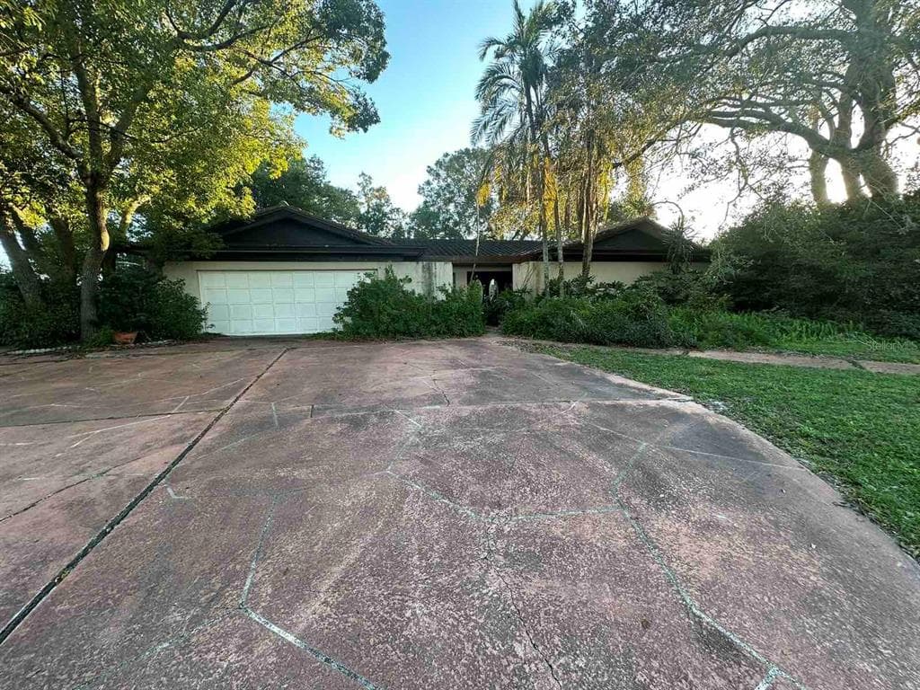 1690 CURLEW ROAD