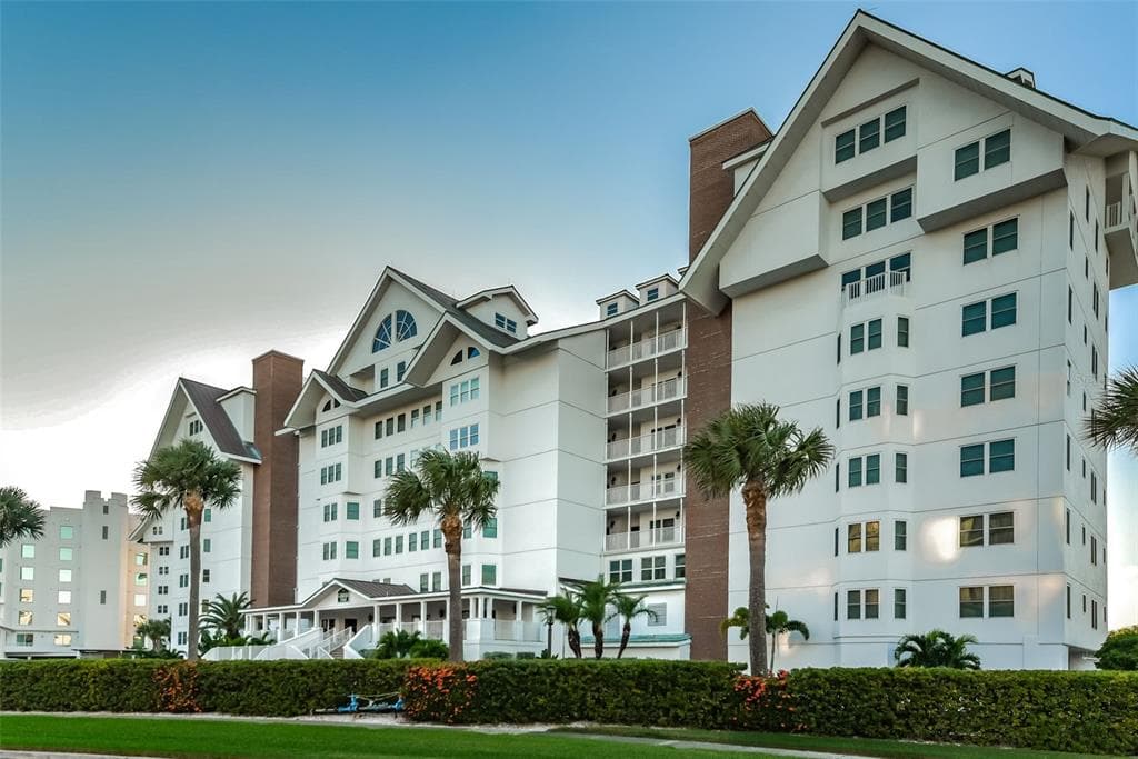 1582 GULF BOULEVARD UNIT 1202