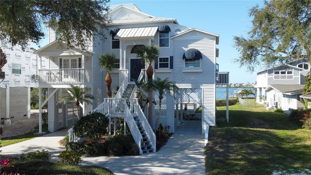 1638 SEA BREEZE DR