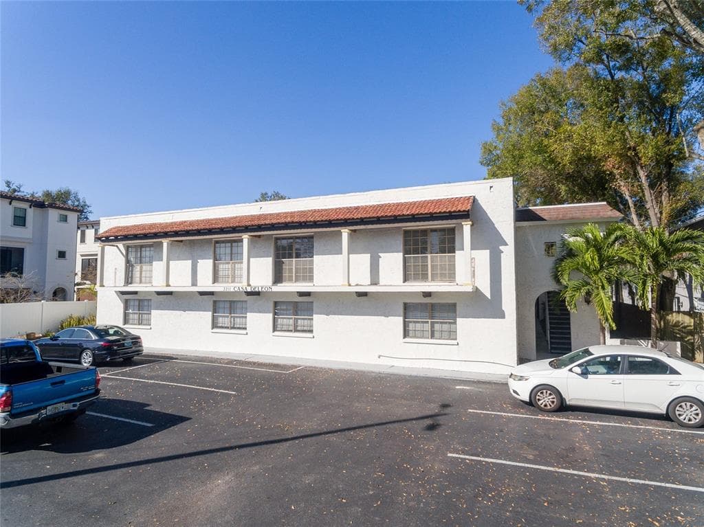 3211 W DE LEON STREET UNIT 1 TAMPA, FL 33609
