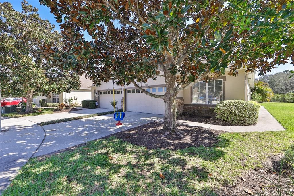 6905 SURREY HILL PLACE APOLLO BEACH, FL 33572