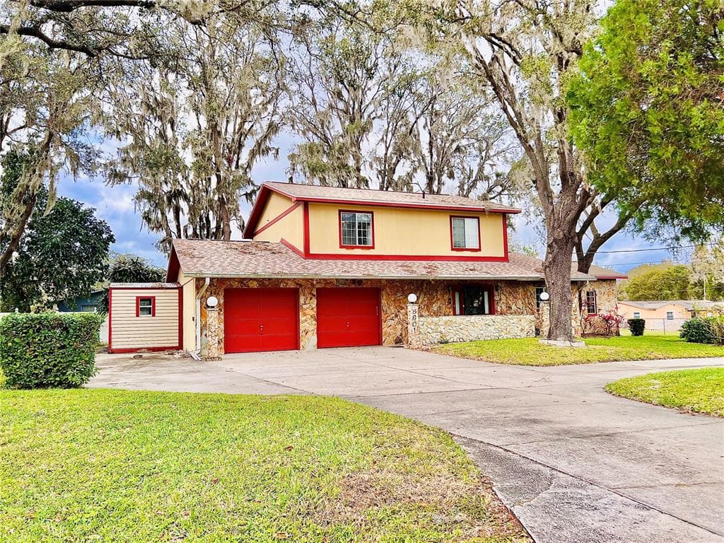 8601 VALRIE LANE RIVERVIEW, FL 33569