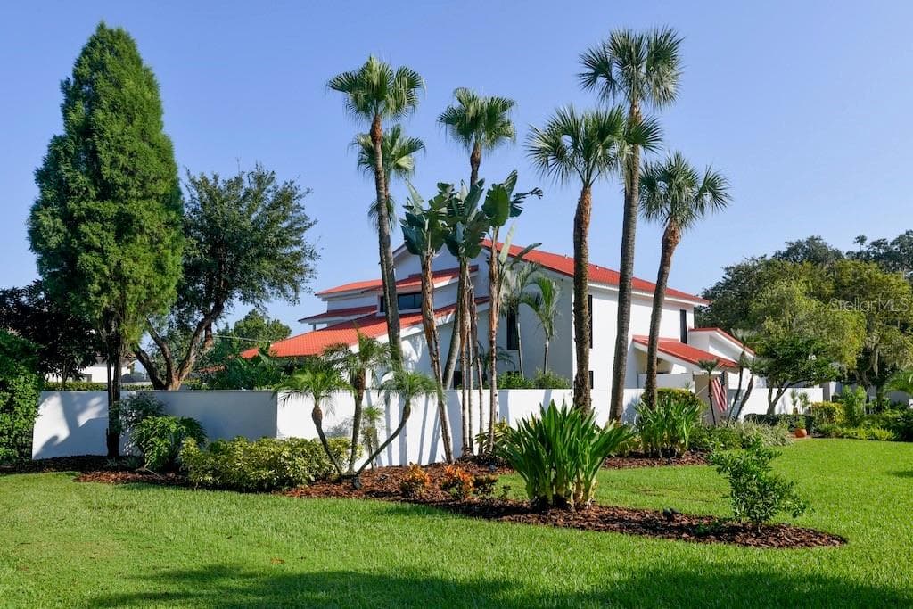 2015 REANEY ROAD