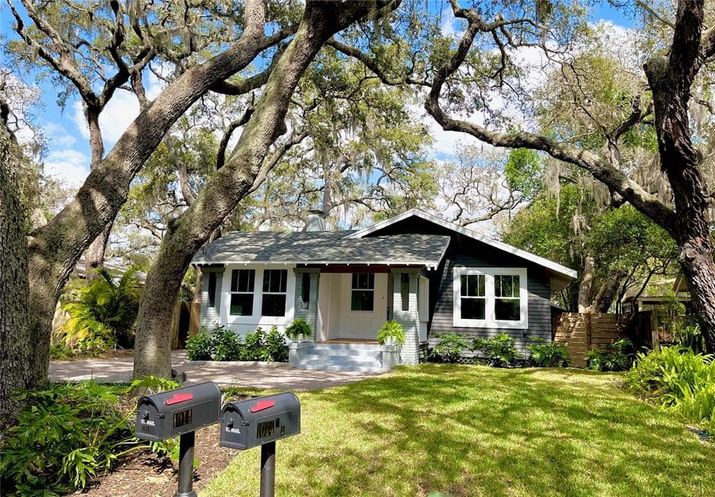 1014 E POWHATAN AVENUE TAMPA, FL 33604
