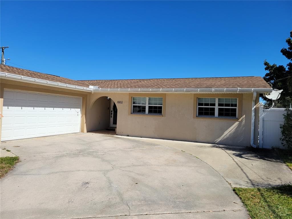 8302 ARCHWOOD CIRCLE