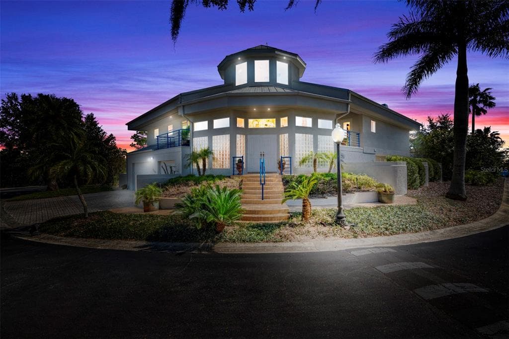 118 WATERBERRY DRIVE