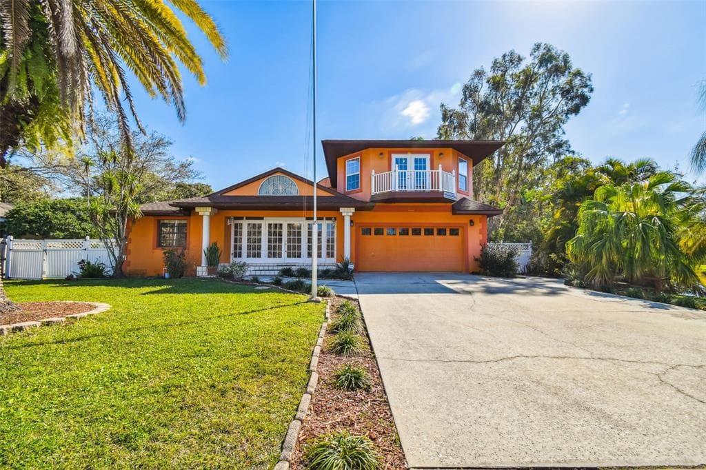 2217 LAWTON DRIVE CLEARWATER, FL 33764