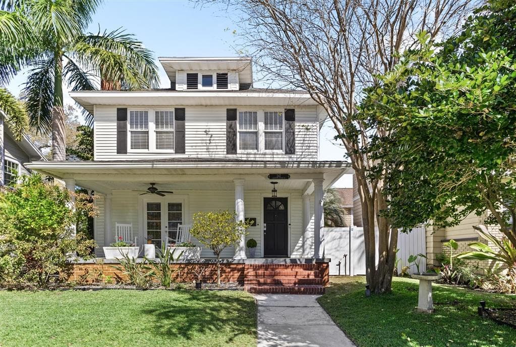 247 16TH AVENUE NE ST PETERSBURG, FL 33704