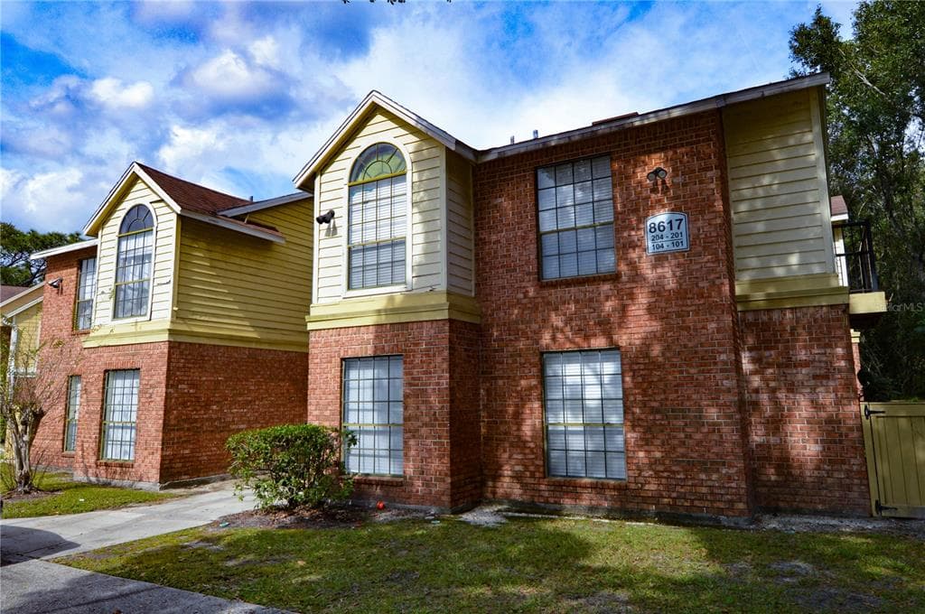 8617 FANCY FINCH DRIVE UNIT 204 TAMPA, FL 33614