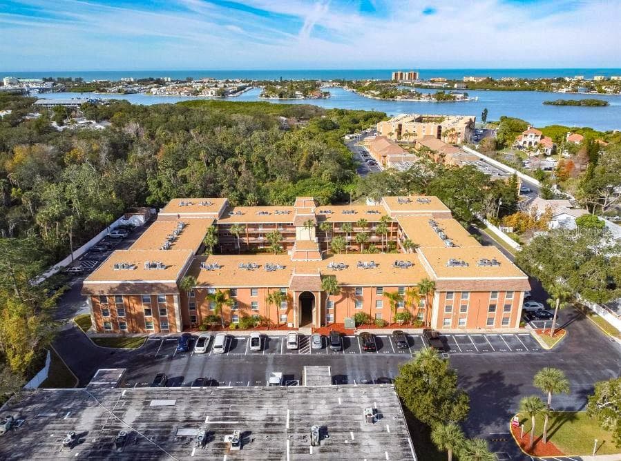 12760 INDIAN ROCKS ROAD UNIT 570 Furnished LARGO, FL 33774