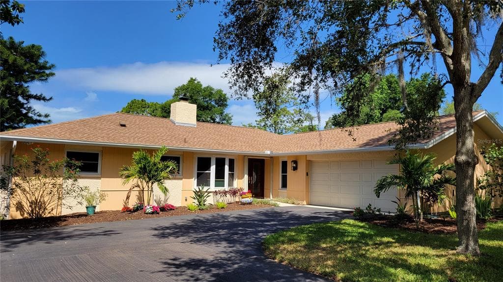 925 MAPLE RIDGE ROAD N PALM HARBOR, FL 34683