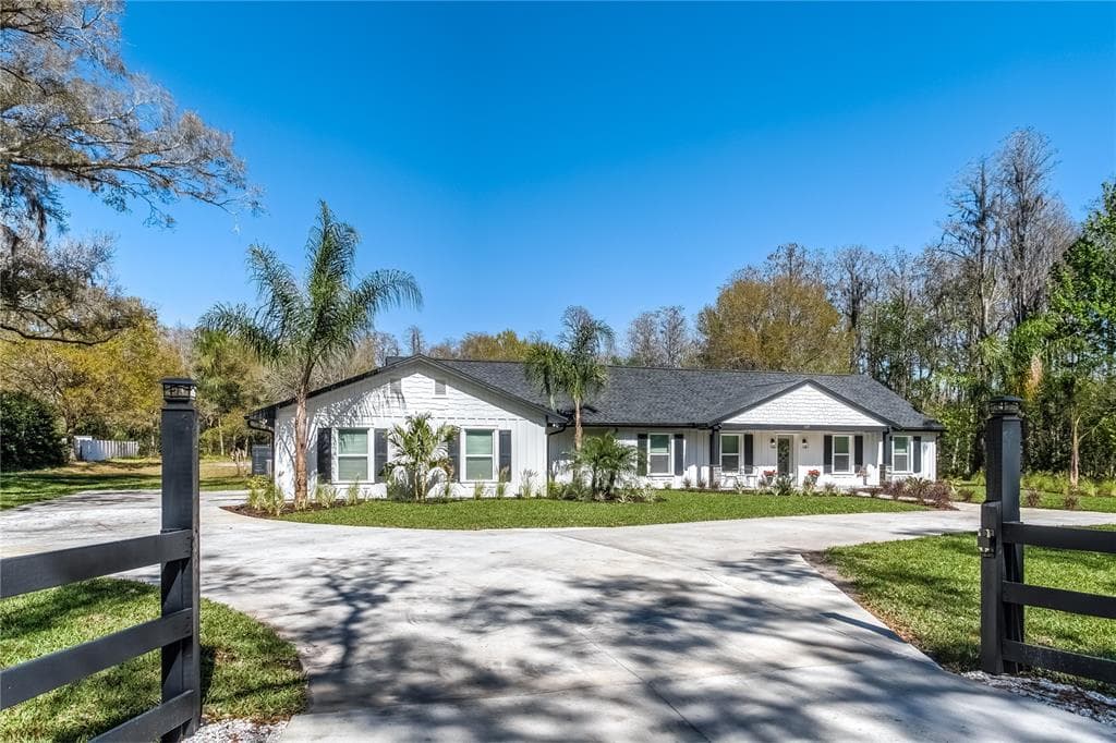 1019 CRYSTAL LAKE ROAD LUTZ, FL 33548