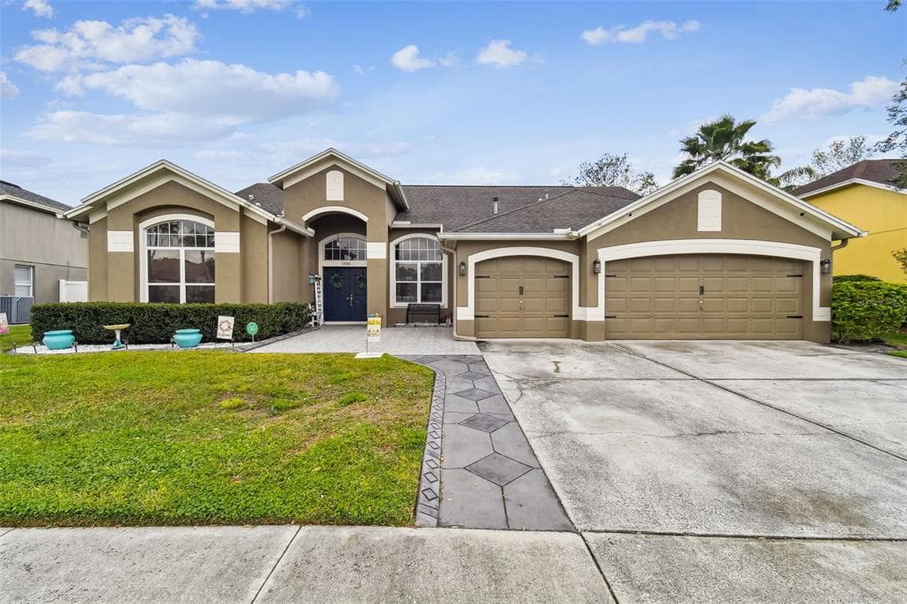 1536 DISTANT OAKS DRIVE