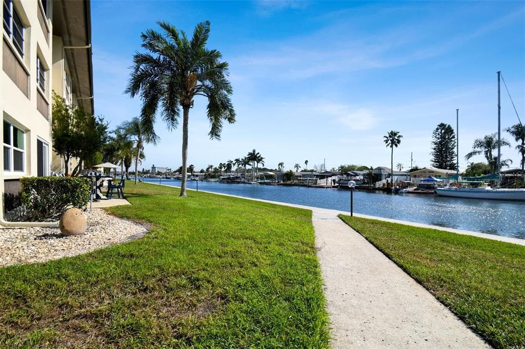 4542 GARNET DRIVE UNIT 204