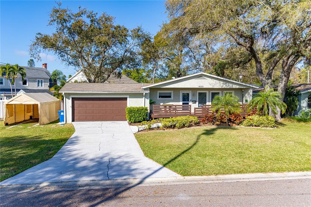 4000 HARRISBURG STREET NE ST PETERSBURG, FL 33703