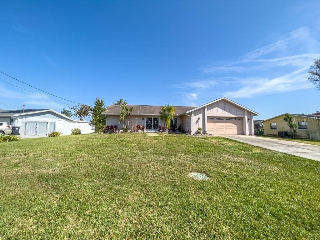437 FLAMINGO DRIVE
