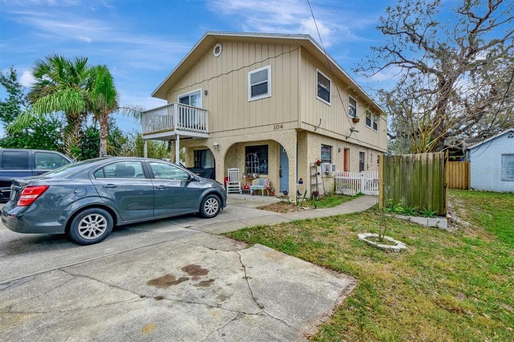 104 E YELKCA TERRACE E UNIT 3 EDGEWATER, FL 32132