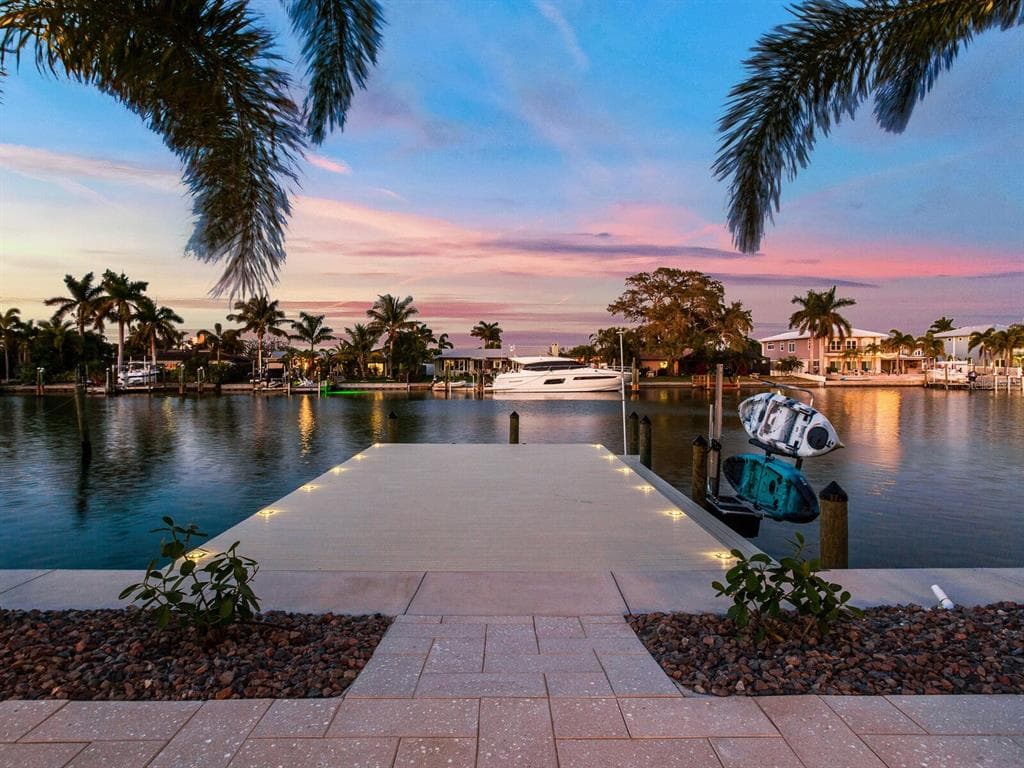 3 MARINA TERRACE TREASURE ISLAND, FL 33706