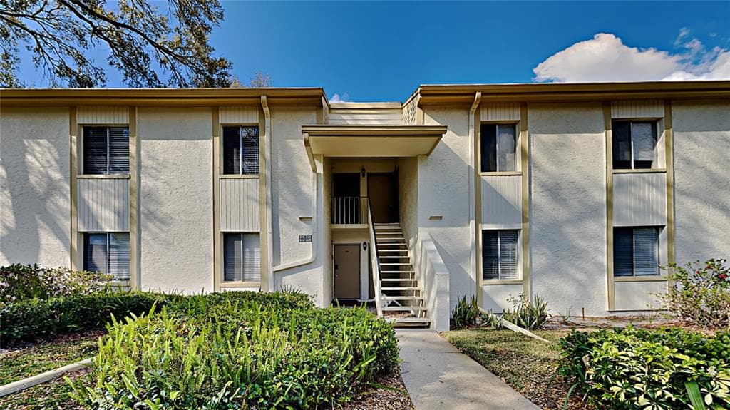 206 PALMETTO COURT UNIT 26 OLDSMAR, FL 34677