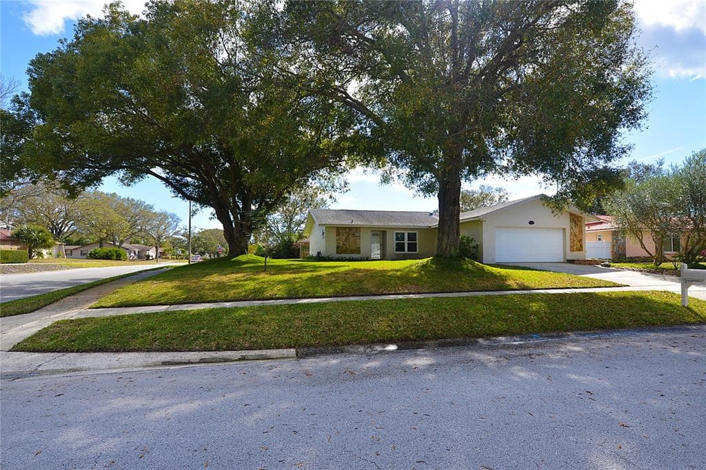 2755 MERLIN WAY