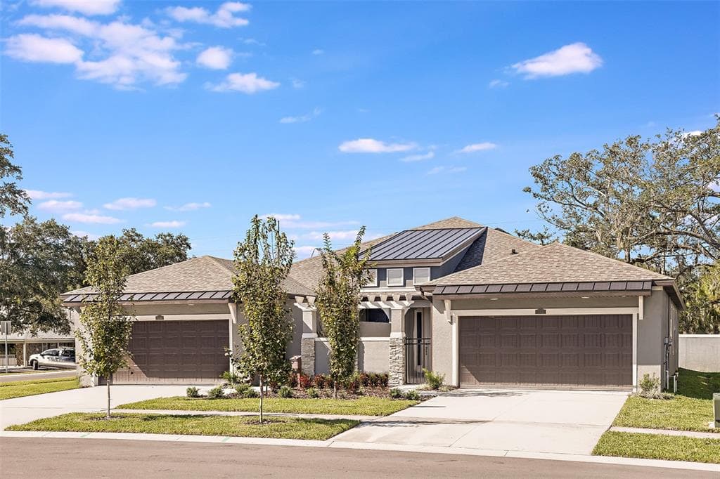 286 VILLA CORTE DRIVE LUTZ, FL 33549
