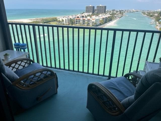 7150 SUNSET WAY UNIT 905 ST PETE BEACH, FL 33706