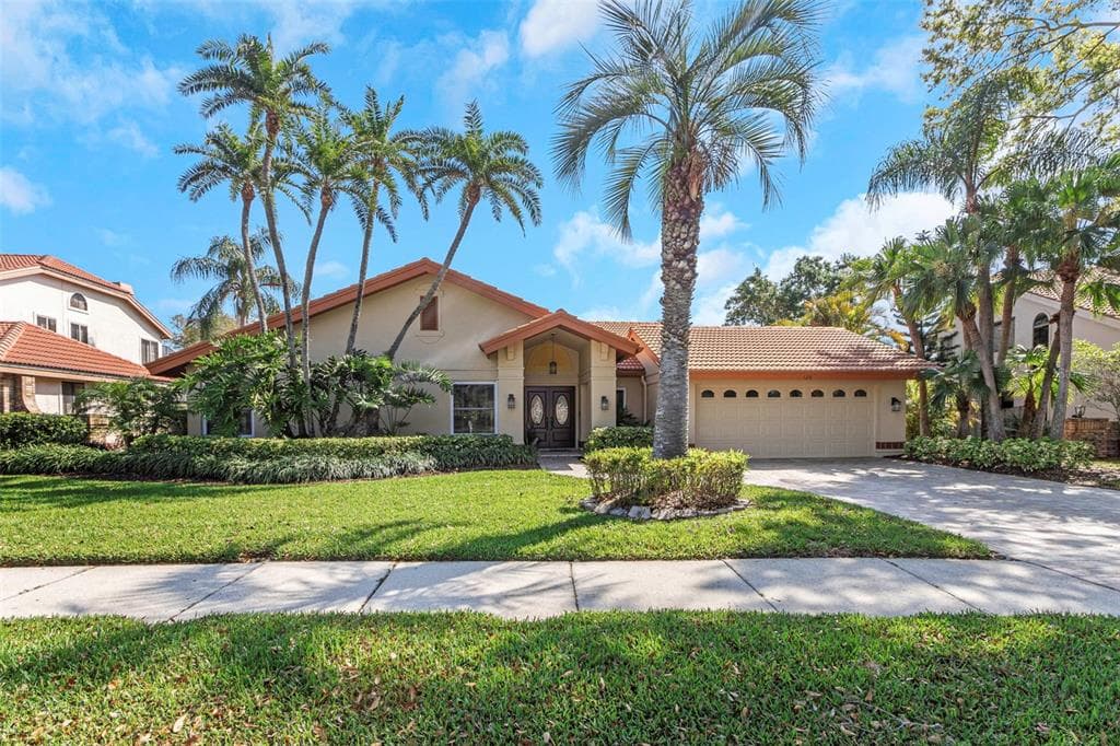 126 WOODCREEK DRIVE E SAFETY HARBOR, FL 34695