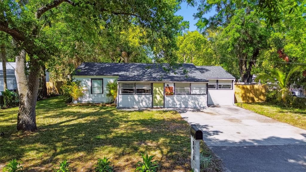 8410 N ROME AVENUE TAMPA, FL 33604