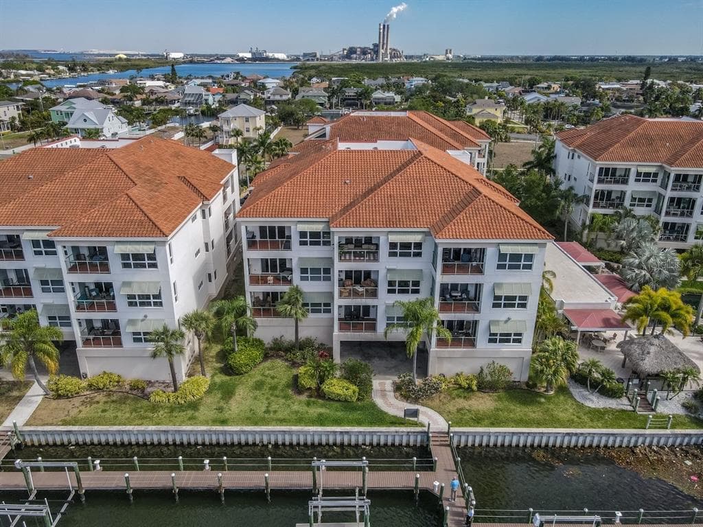 1038 BELLASOL WAY UNIT 202 APOLLO BEACH, FL 33572