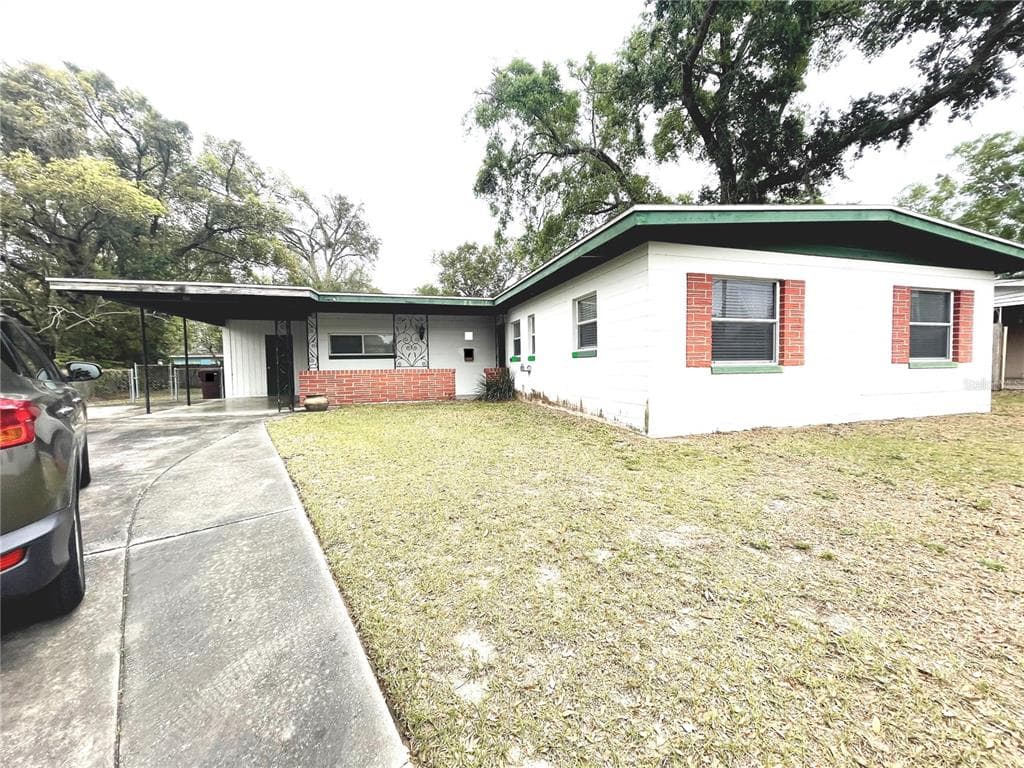 519 SUNGLOW DRIVE