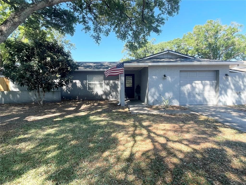 17821 MORNINGHIGH DRIVE LUTZ, FL 33549