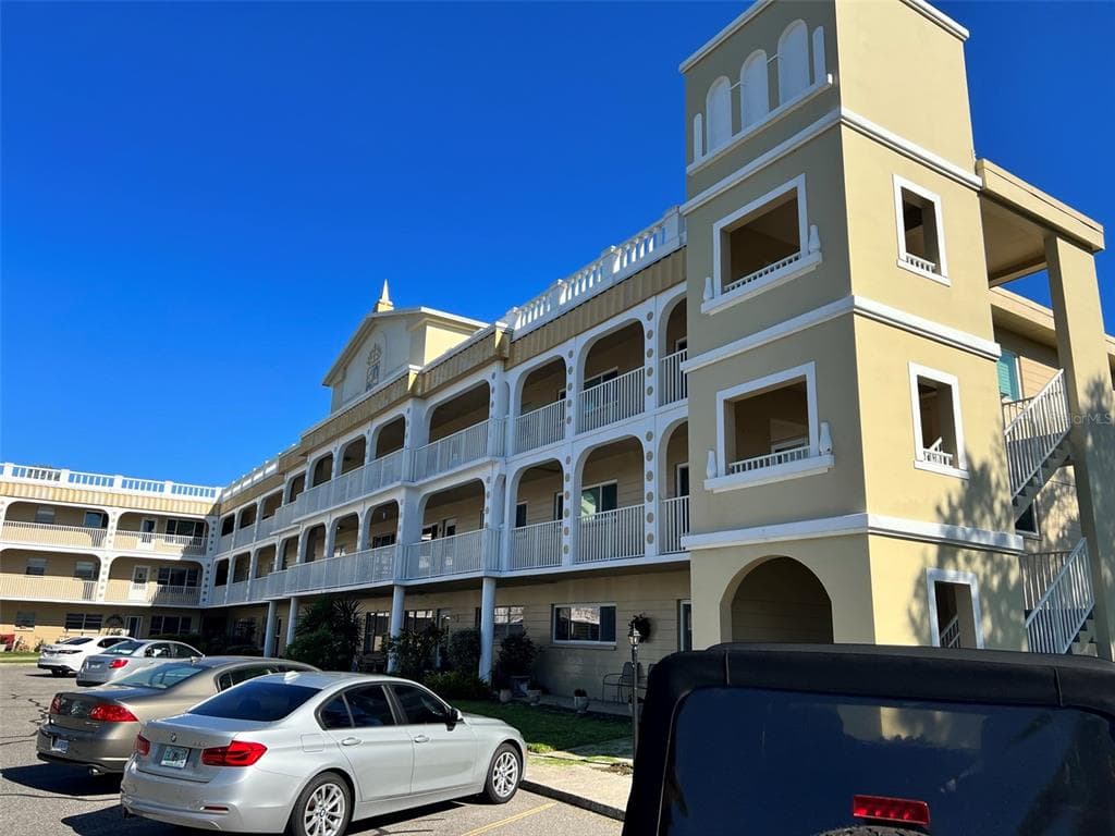 2320 BRISBANE STREET UNIT 56 CLEARWATER, FL 33763