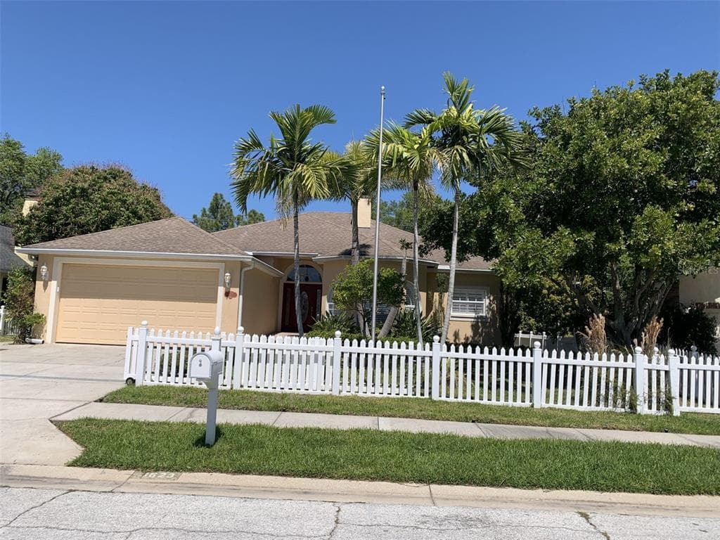 9623 62ND AVENUE N ST PETERSBURG, FL 33708